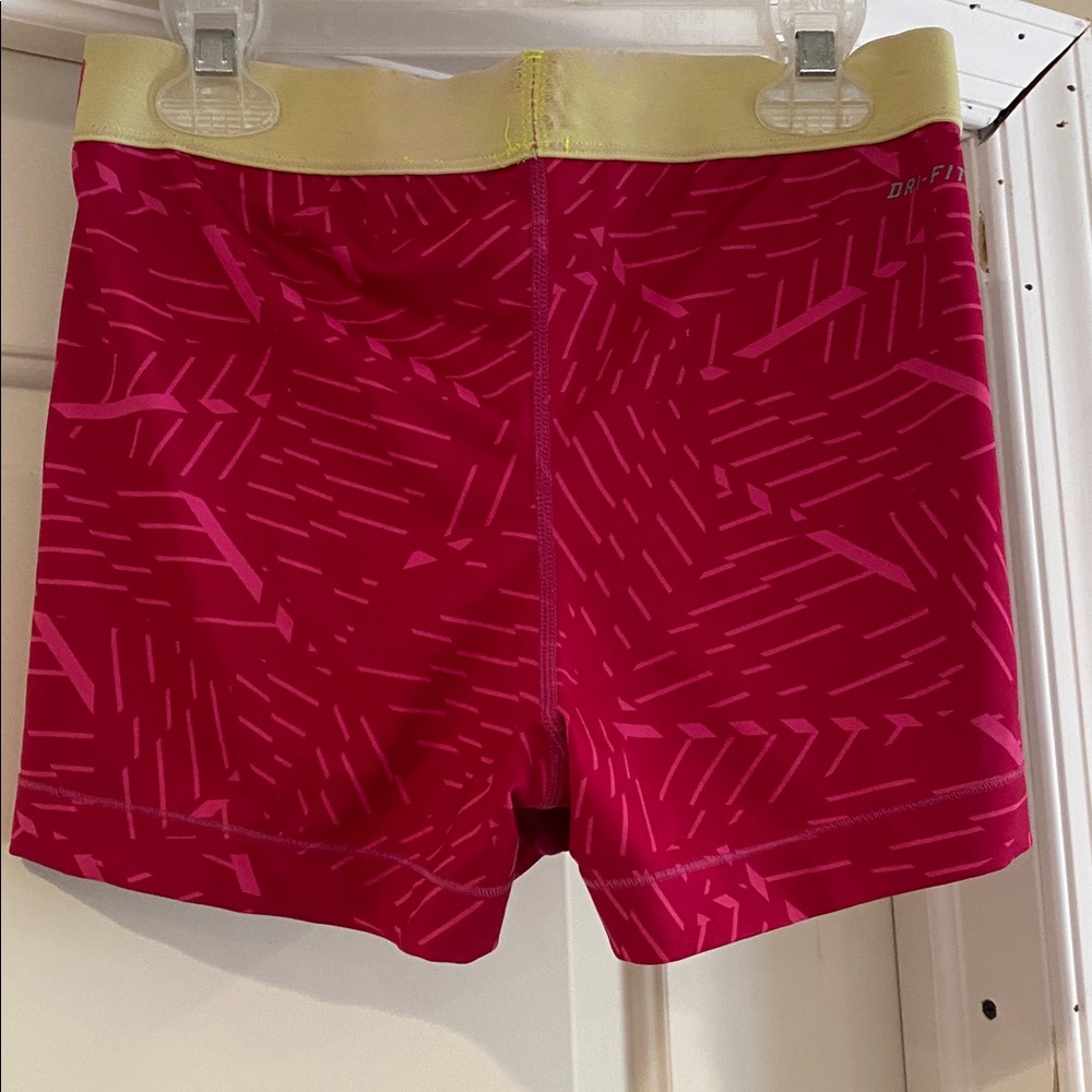 Nike Pro Fuchsia and yellow girls shorts  size medium good condition - Picture 2 of 16